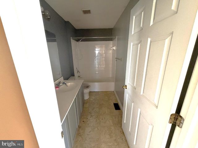 32 SEMINOLE DR, York, PA 17403