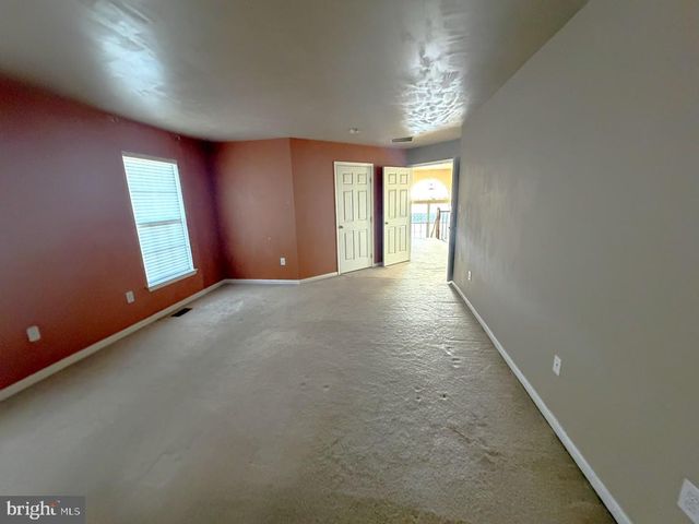 32 SEMINOLE DR, York, PA 17403