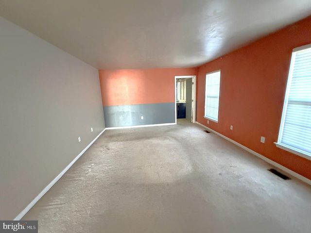32 SEMINOLE DR, York, PA 17403
