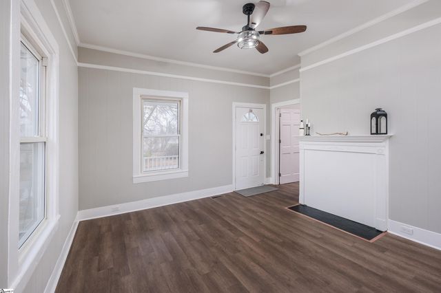 135 Whitin Street, Spartanburg, SC 29320