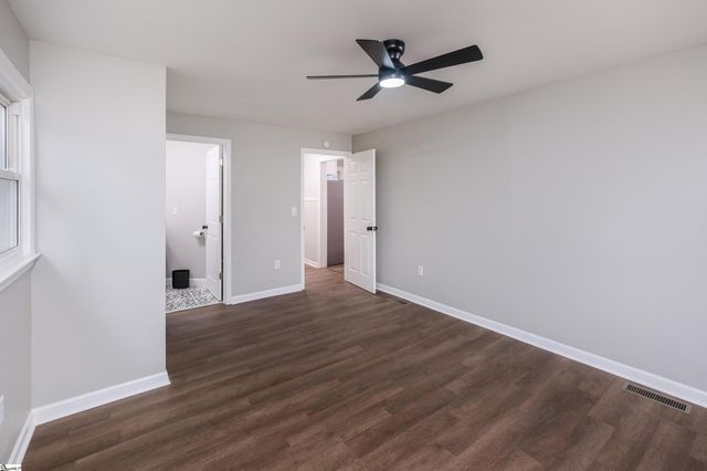 135 Whitin Street, Spartanburg, SC 29320