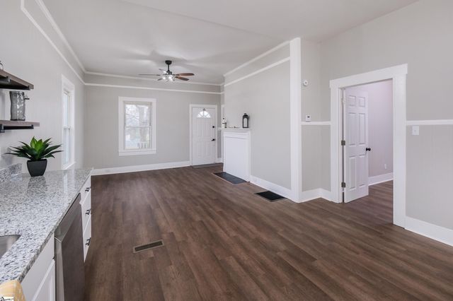 135 Whitin Street, Spartanburg, SC 29320