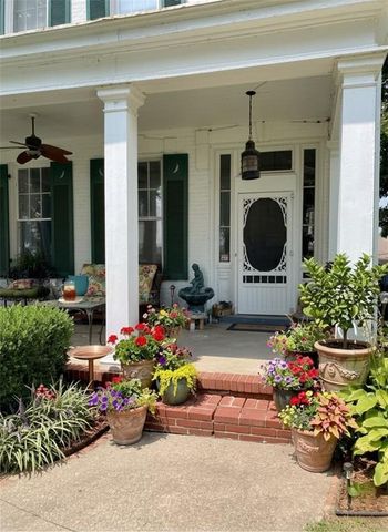 317 N Esplanade Street, Leavenworth, KS 66048