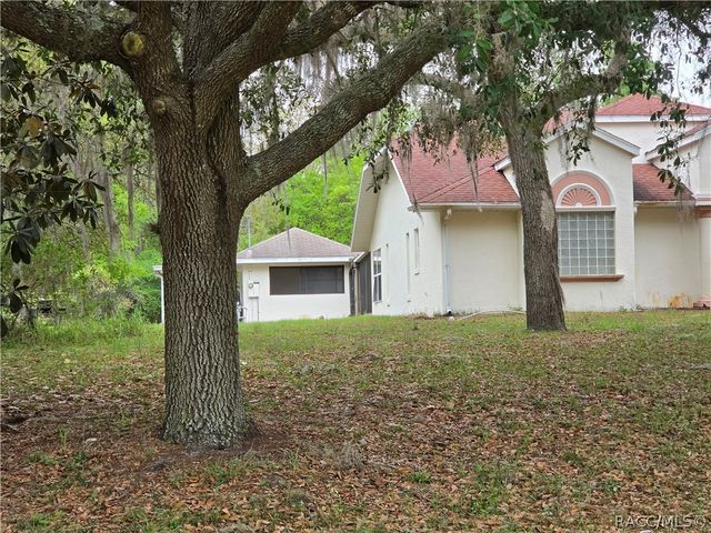 4570 N Elkcam Boulevard, Beverly Hills, FL 34465