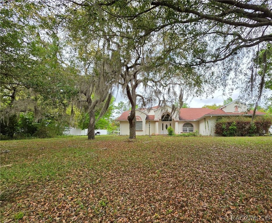 4570 N Elkcam Boulevard, Beverly Hills, FL 34465