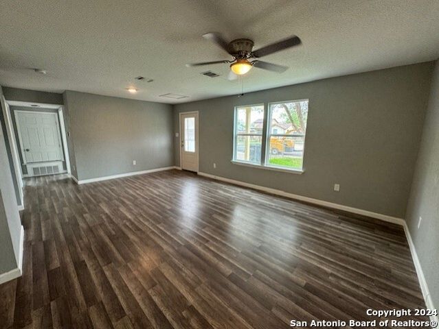 1023 Crystal, San Antonio, TX 78211