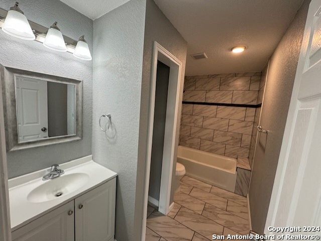 1023 Crystal, San Antonio, TX 78211