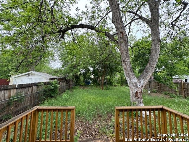 1023 Crystal, San Antonio, TX 78211
