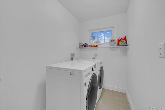 76 Northern Parkway W, Plainview, NY 11803