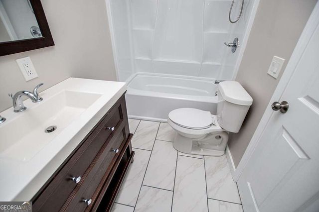 210 Don Rich Drive, Carrollton, GA 30117