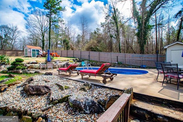 210 Don Rich Drive, Carrollton, GA 30117