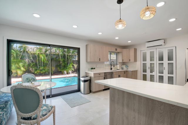 705 Colonial Road, West Palm Beach, FL 33405