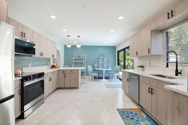 705 Colonial Road, West Palm Beach, FL 33405