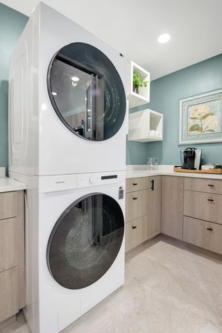 705 Colonial Road, West Palm Beach, FL 33405