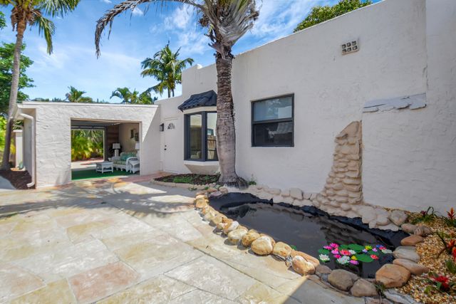 705 Colonial Road, West Palm Beach, FL 33405