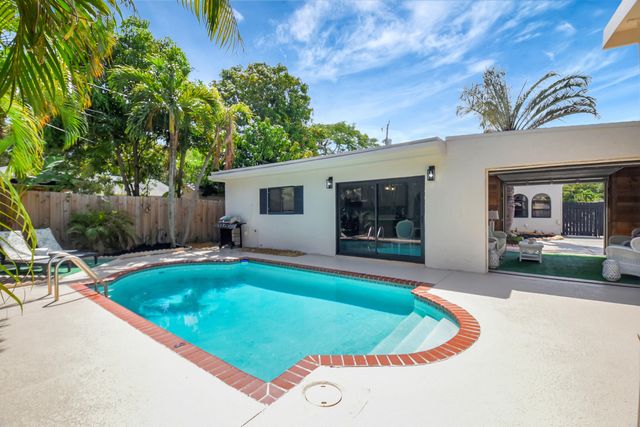 705 Colonial Road, West Palm Beach, FL 33405