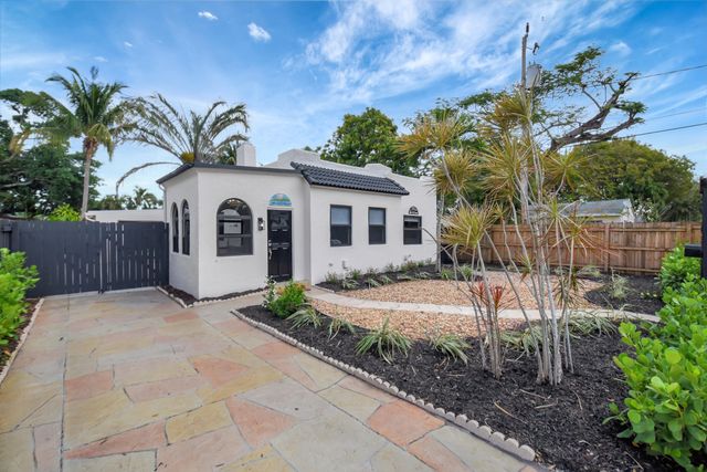 705 Colonial Road, West Palm Beach, FL 33405