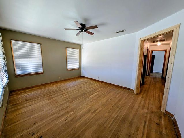 401 N 1st, Coahoma, TX 79511