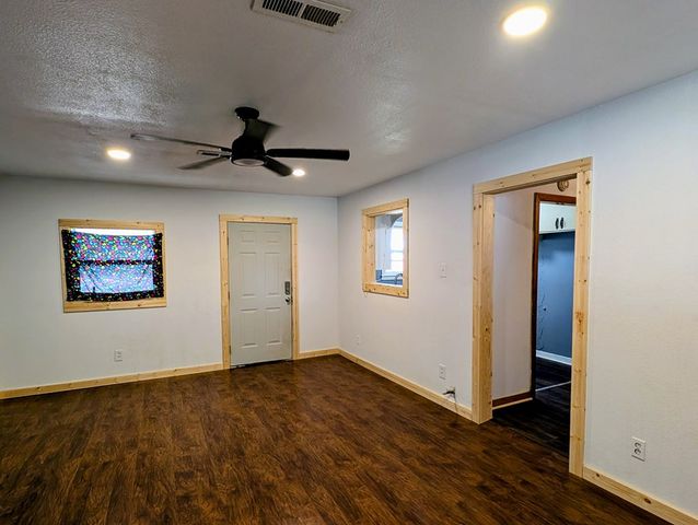 401 N 1st, Coahoma, TX 79511