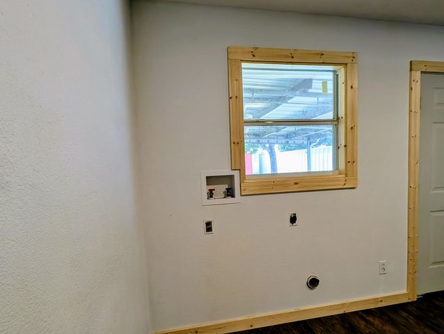 401 N 1st, Coahoma, TX 79511