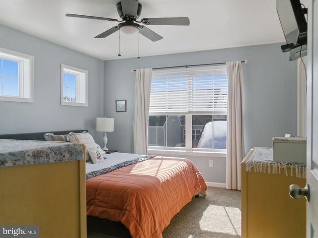 2212 BRENTFORD ST, Lancaster, PA 17601