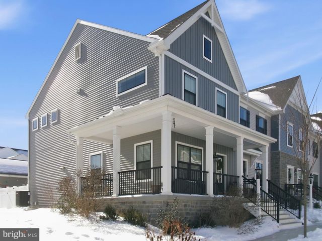 2212 BRENTFORD ST, Lancaster, PA 17601