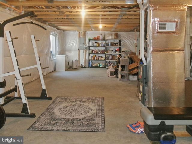 2212 BRENTFORD ST, Lancaster, PA 17601