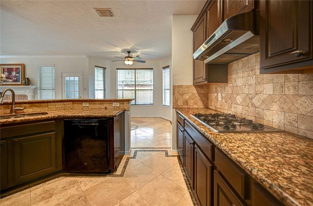 11906 Dinosaur Valley Drive, Sugar Land, TX 77498
