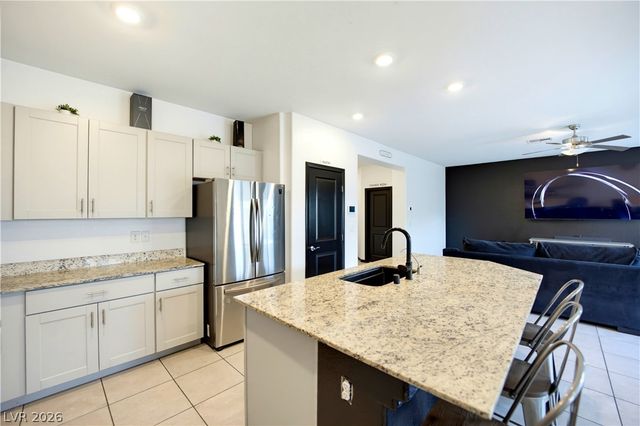 942 Twincrest Avenue, North Las Vegas, NV 89032