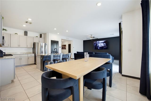942 Twincrest Avenue, North Las Vegas, NV 89032