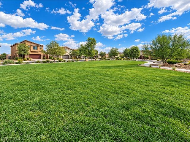 942 Twincrest Avenue, North Las Vegas, NV 89032