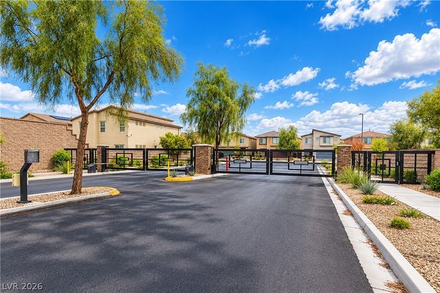942 Twincrest Avenue, North Las Vegas, NV 89032