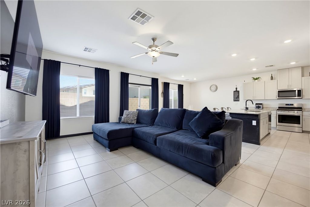 942 Twincrest Avenue, North Las Vegas, NV 89032 — photo 4