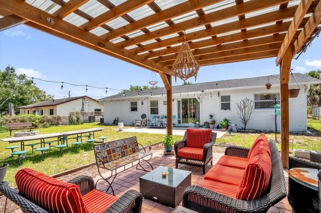 739 SEMINOLE AVENUE, Longwood, FL 32750