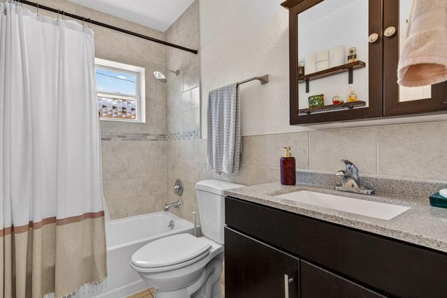 7142 34TH AVENUE N, St Petersburg, FL 33710