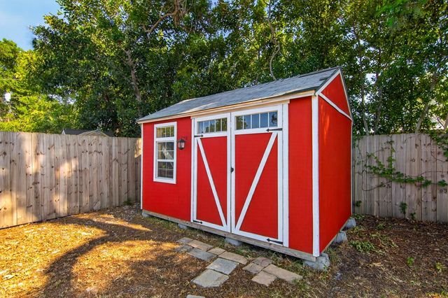 7142 34TH AVENUE N, St Petersburg, FL 33710