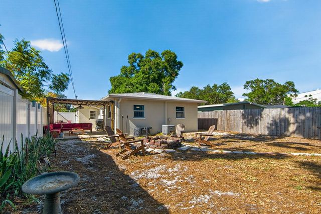 7142 34TH AVENUE N, St Petersburg, FL 33710