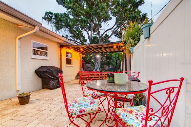 7142 34TH AVENUE N, St Petersburg, FL 33710