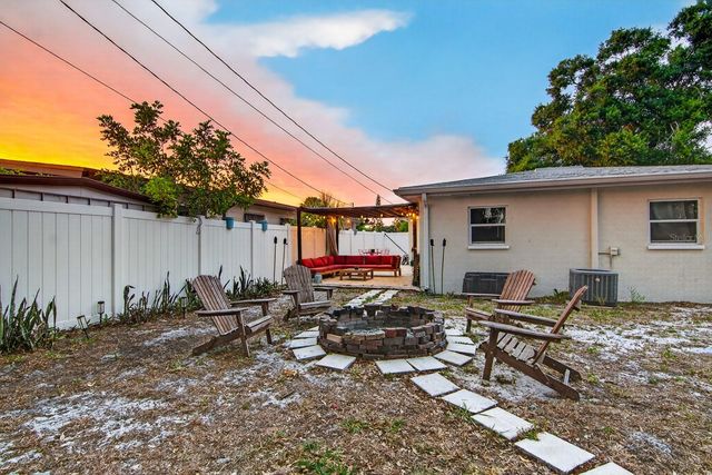 7142 34TH AVENUE N, St Petersburg, FL 33710