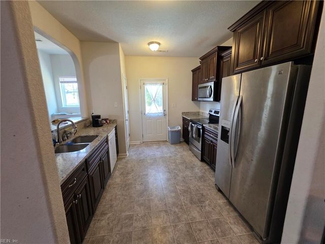 1203 Myrtle AVE, Chesapeake, VA 23325