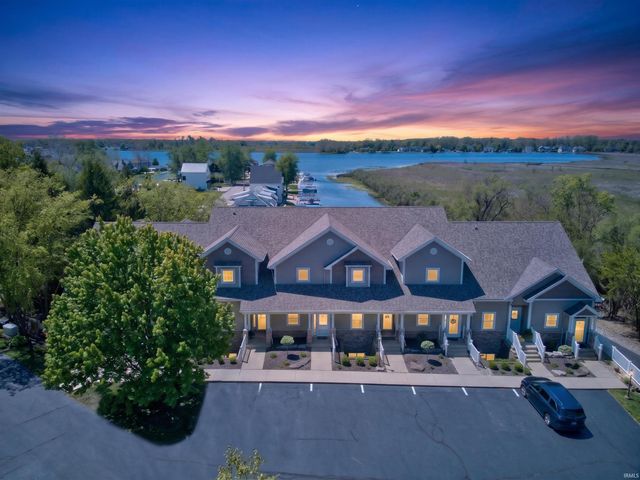 8732 E Smith Drive E3, Syracuse, IN 46567