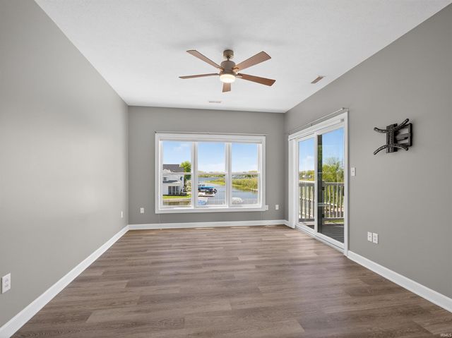 8732 E Smith Drive E3, Syracuse, IN 46567
