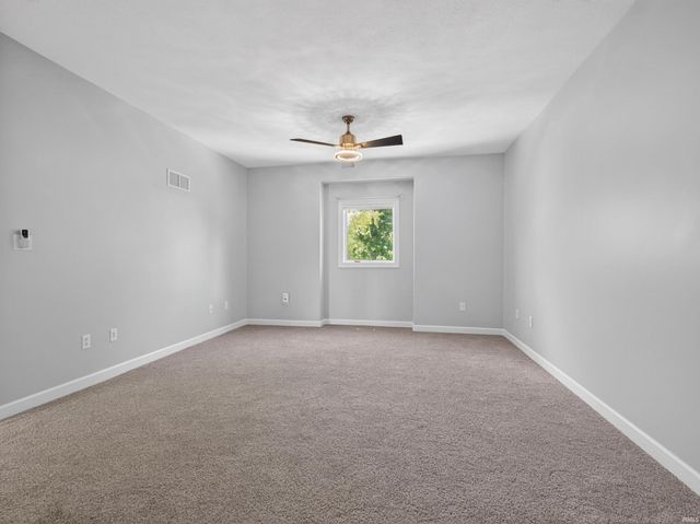 8732 E Smith Drive E3, Syracuse, IN 46567
