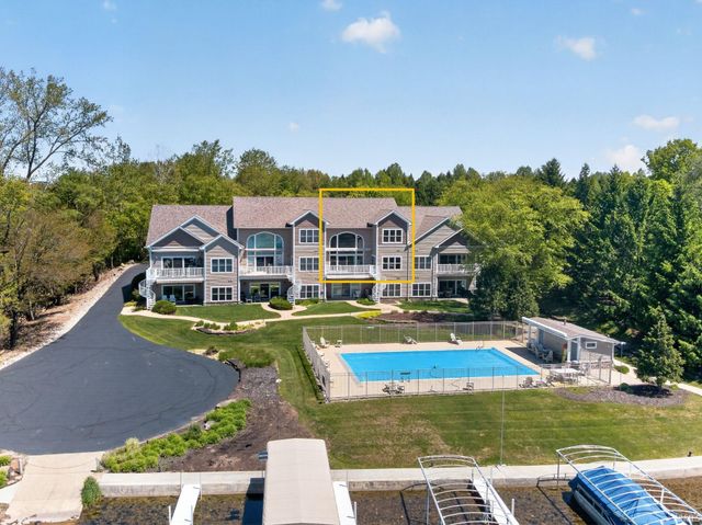 8732 E Smith Drive E3, Syracuse, IN 46567