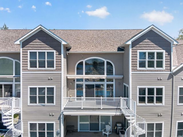 8732 E Smith Drive E3, Syracuse, IN 46567