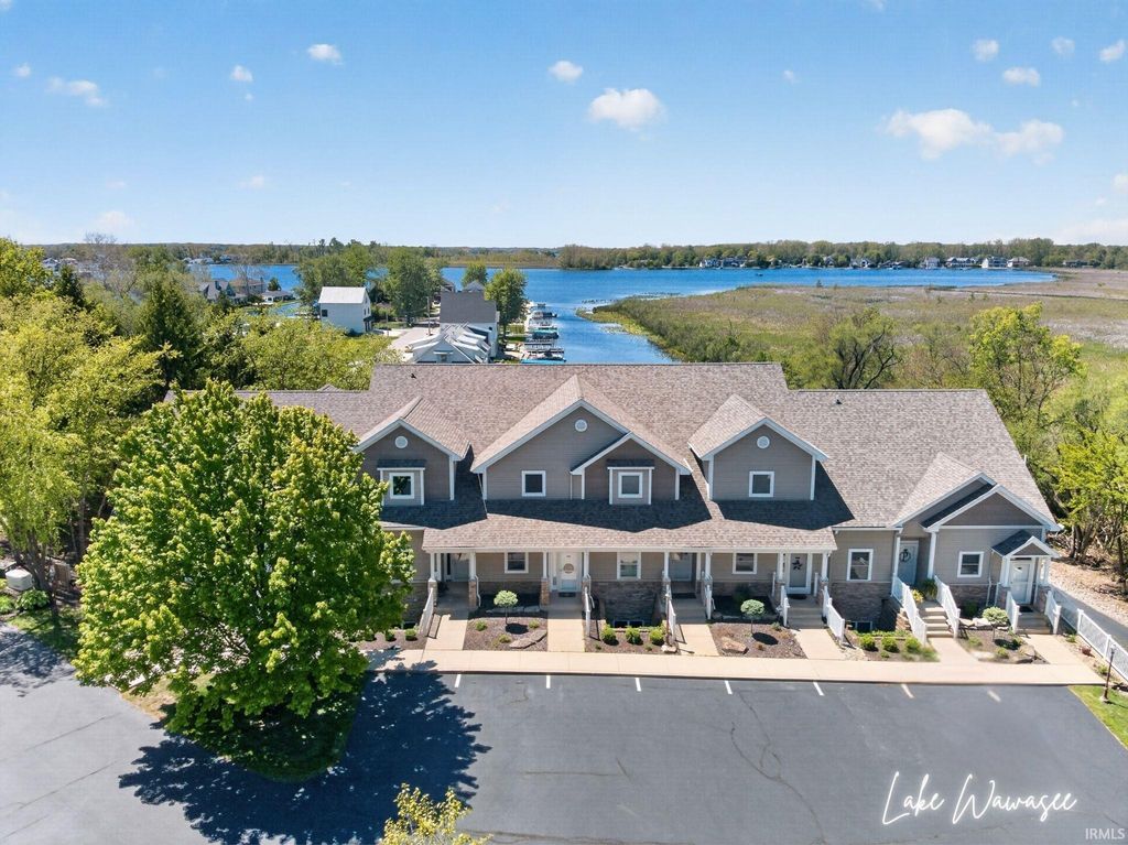 8732 E Smith Drive E3, Syracuse, IN 46567