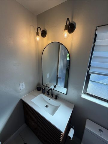 608 NE 29th Drive 1, Wilton Manors, FL 33334