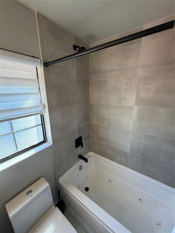 608 NE 29th Drive 1, Wilton Manors, FL 33334