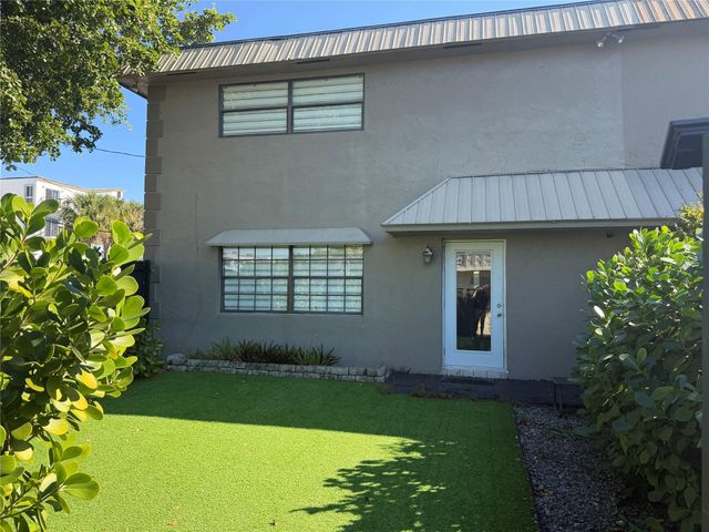 608 NE 29th Drive 1, Wilton Manors, FL 33334