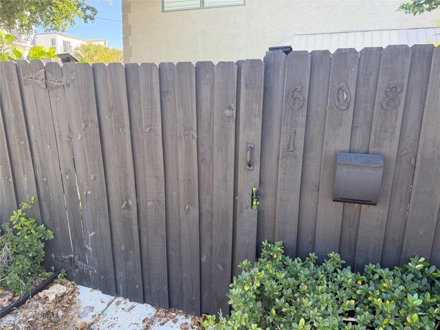 608 NE 29th Drive 1, Wilton Manors, FL 33334